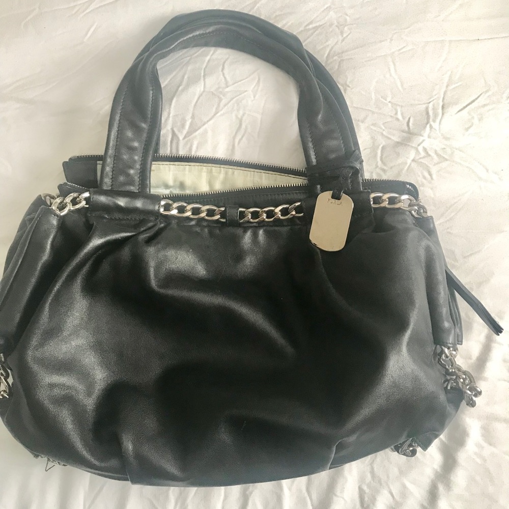 Genius leather Furla bag . Black